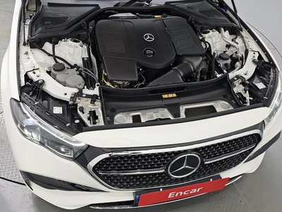 MERCEDES-BENZ E-CLASS - 7