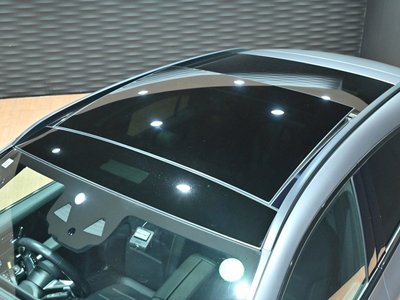 MERCEDES-BENZ GLA - 2