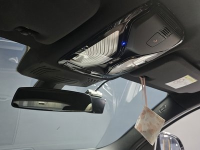 2022 BMW X4 — миниатюра 18