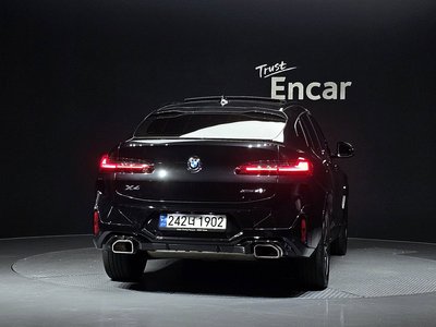 2022 BMW X4 — фото 4