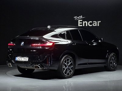 2022 BMW X4 — фото 3