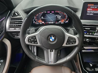 2022 BMW X4 — миниатюра 13