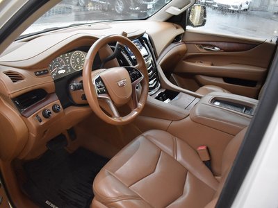 CADILLAC ESCALADE - 6