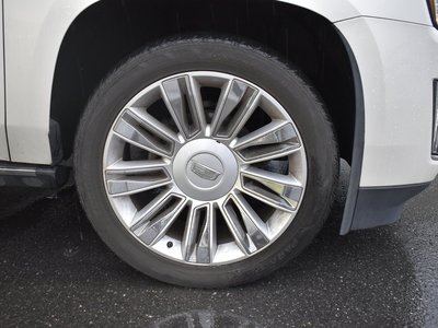 CADILLAC ESCALADE - 5