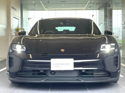 2023 Porsche TAYCAN photo 3