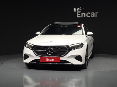 MERCEDES-BENZ E-CLASS - 2