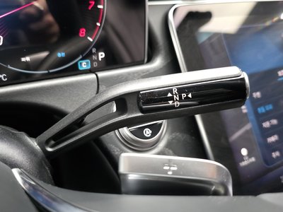 MERCEDES-BENZ E-CLASS - 9