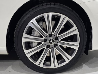 MERCEDES-BENZ E-CLASS - 6