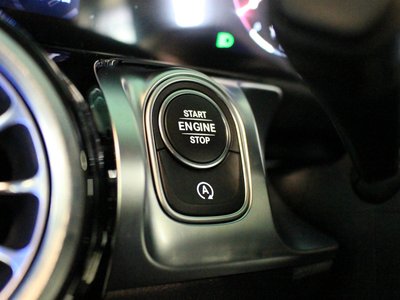 2025 Mercedes-BENZ GLB 缩略图 18