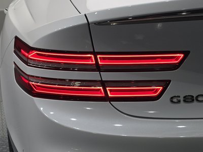GENESIS G80 (RG3) - 10