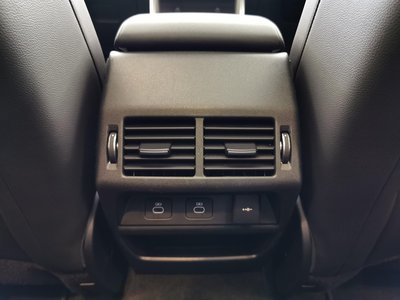 LAND ROVER DISCOVERY SPORT - 10