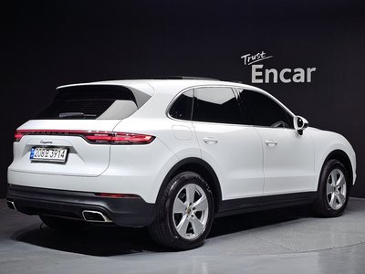 PORSCHE CAYENNE - 4