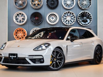 PORSCHE PANAMERA - 1