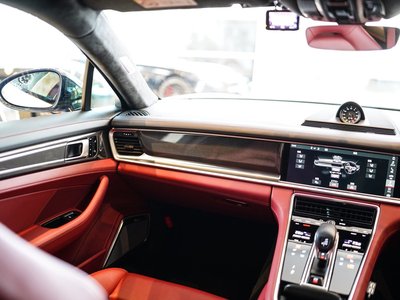 صورة مصغرة 23 لـ 2018 Porsche PANAMERA