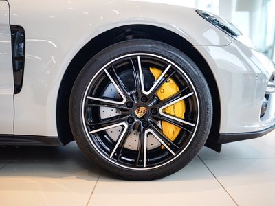 PORSCHE PANAMERA - 9