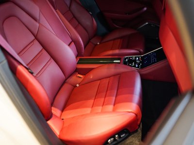 صورة مصغرة 48 لـ 2018 Porsche PANAMERA