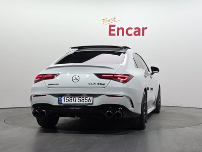 MERCEDES-BENZ CLA - 4