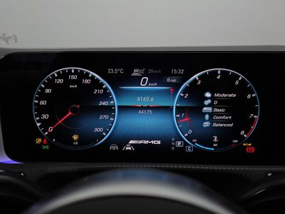 MERCEDES-BENZ CLA - 8