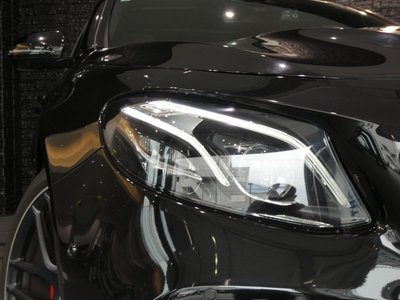 MERCEDES-BENZ E-CLASS - 3