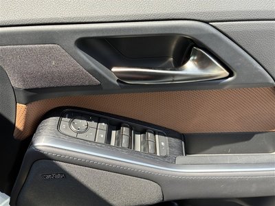صورة 19 لـ 2025 Lexus GX