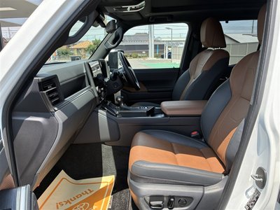 صورة 23 لـ 2025 Lexus GX