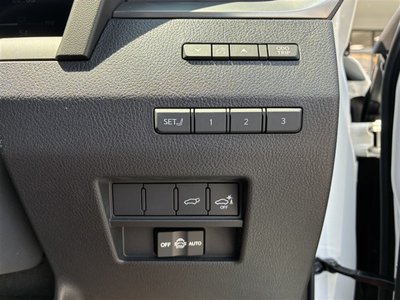 2025 Lexus GX — миниатюра 16