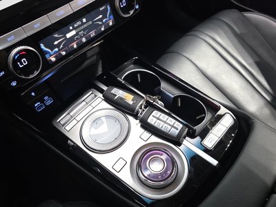 GENESIS G80 (RG3) - 9
