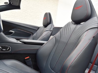 ASTON MARTIN DB11 VOLANTE - 9