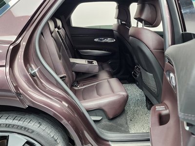 2021 Genesis GV70 — миниатюра 12