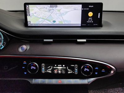 2021 Genesis GV70 — миниатюра 15