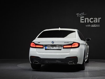 صورة 3 لـ 2023 BMW 5 SERIES