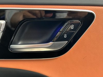 2023 Mercedes-BENZ C-CLASS AMG 缩略图 17