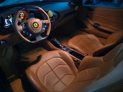 صورة 4 لـ 2018 FERRARI 488 SPIDER