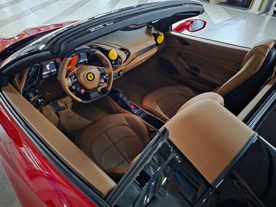 صورة مصغرة 18 لـ 2018 Ferrari 488 SPIDER