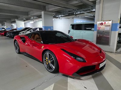 صورة مصغرة 11 لـ 2018 Ferrari 488 SPIDER