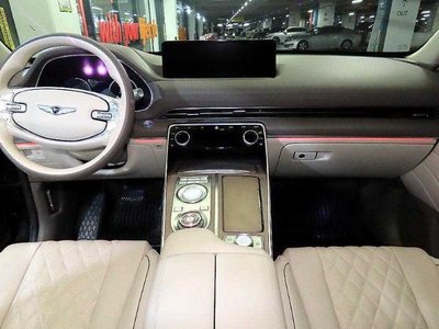 GENESIS GV80 - 10