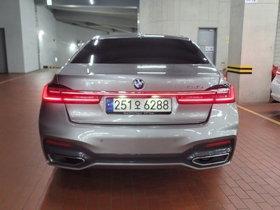BMW 7 SERIES - 3