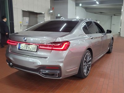 BMW 7 SERIES - 4