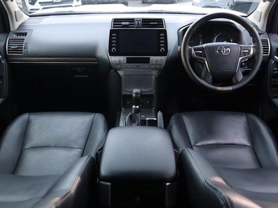 TOYOTA LAND CRUISER PRADO - 2