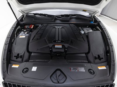 BENTLEY BENTAYGA - 8