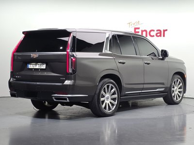 CADILLAC ESCALADE - 5