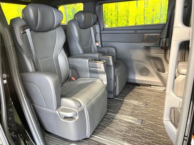 TOYOTA ALPHARD - 9