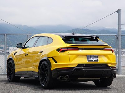 LAMBORGHINI URUS - 9