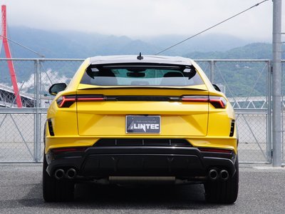 LAMBORGHINI URUS - 8