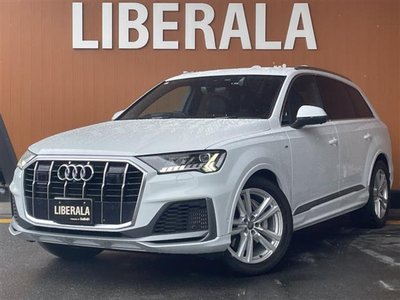 AUDI Q7 - 1