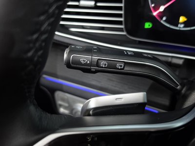 2025 Mercedes-BENZ GLE — миниатюра 30