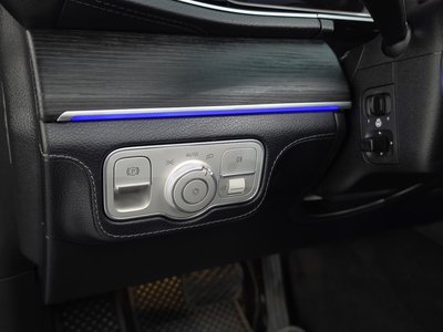 2025 Mercedes-BENZ GLE — миниатюра 29