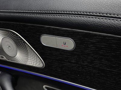 2025 Mercedes-BENZ GLE — миниатюра 35