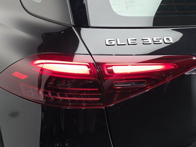2025 Mercedes-BENZ GLE — фото 10