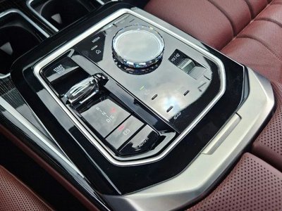 BMW 7 SERIES - 9